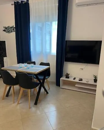 Elegante Center