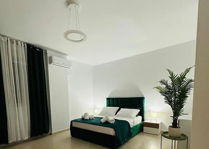 Elegante Center Apartment Durrës